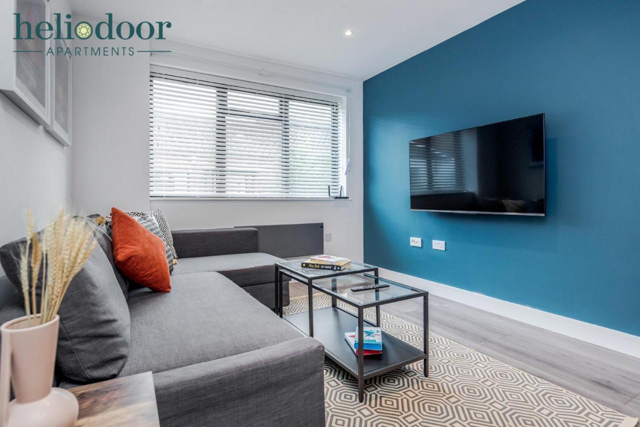 Milton Keynes Apartments, Sleeps Up To 5, Free Parking, Free Wifi & Movies, 7 Mins Drive To Milton Keynes Central Station For Direct Trains To London & The North Exteriör bild