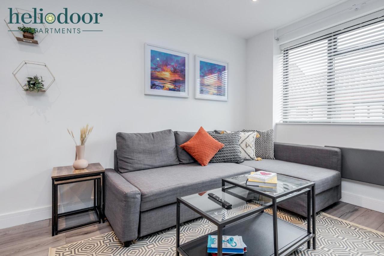 Milton Keynes Apartments, Sleeps Up To 5, Free Parking, Free Wifi & Movies, 7 Mins Drive To Milton Keynes Central Station For Direct Trains To London & The North Exteriör bild