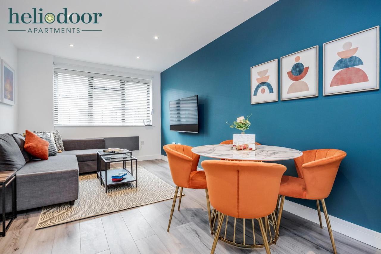 Milton Keynes Apartments, Sleeps Up To 5, Free Parking, Free Wifi & Movies, 7 Mins Drive To Milton Keynes Central Station For Direct Trains To London & The North Exteriör bild
