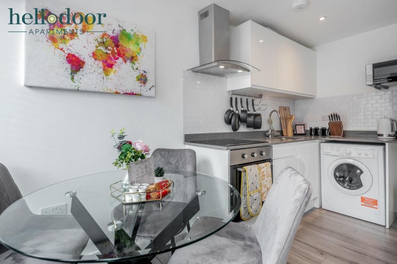 Milton Keynes Apartments, Sleeps Up To 5, Free Parking, Free Wifi & Movies, 7 Mins Drive To Milton Keynes Central Station For Direct Trains To London & The North Exteriör bild