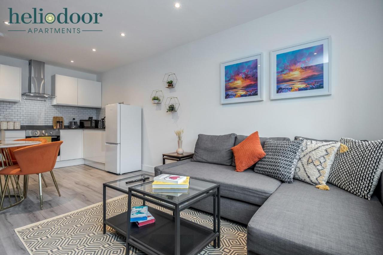 Milton Keynes Apartments, Sleeps Up To 5, Free Parking, Free Wifi & Movies, 7 Mins Drive To Milton Keynes Central Station For Direct Trains To London & The North Exteriör bild