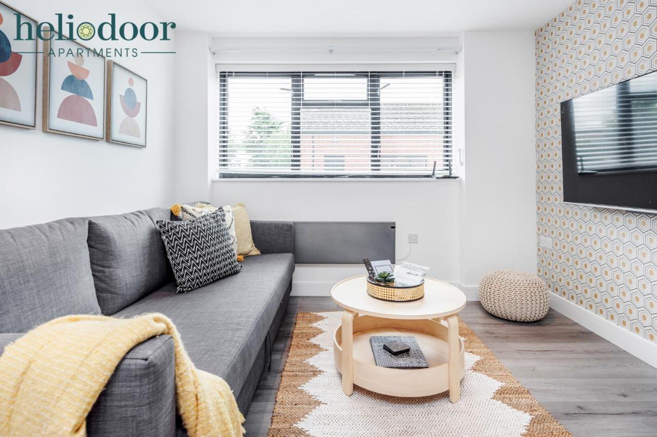 Milton Keynes Apartments, Sleeps Up To 5, Free Parking, Free Wifi & Movies, 7 Mins Drive To Milton Keynes Central Station For Direct Trains To London & The North Exteriör bild