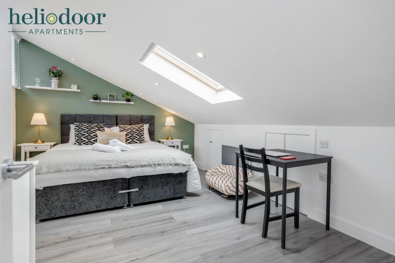 Milton Keynes Apartments, Sleeps Up To 5, Free Parking, Free Wifi & Movies, 7 Mins Drive To Milton Keynes Central Station For Direct Trains To London & The North Exteriör bild