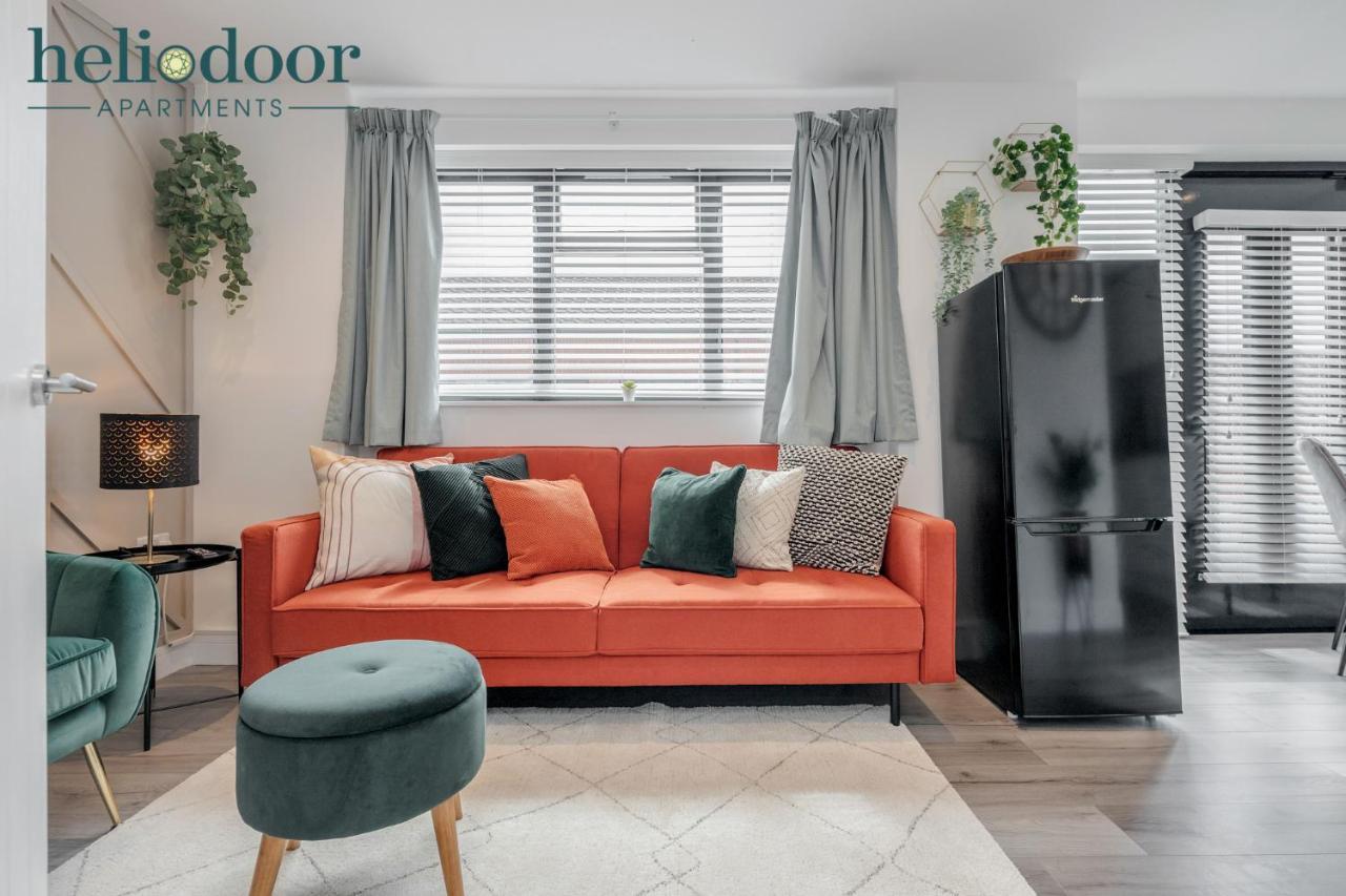 Milton Keynes Apartments, Sleeps Up To 5, Free Parking, Free Wifi & Movies, 7 Mins Drive To Milton Keynes Central Station For Direct Trains To London & The North Exteriör bild