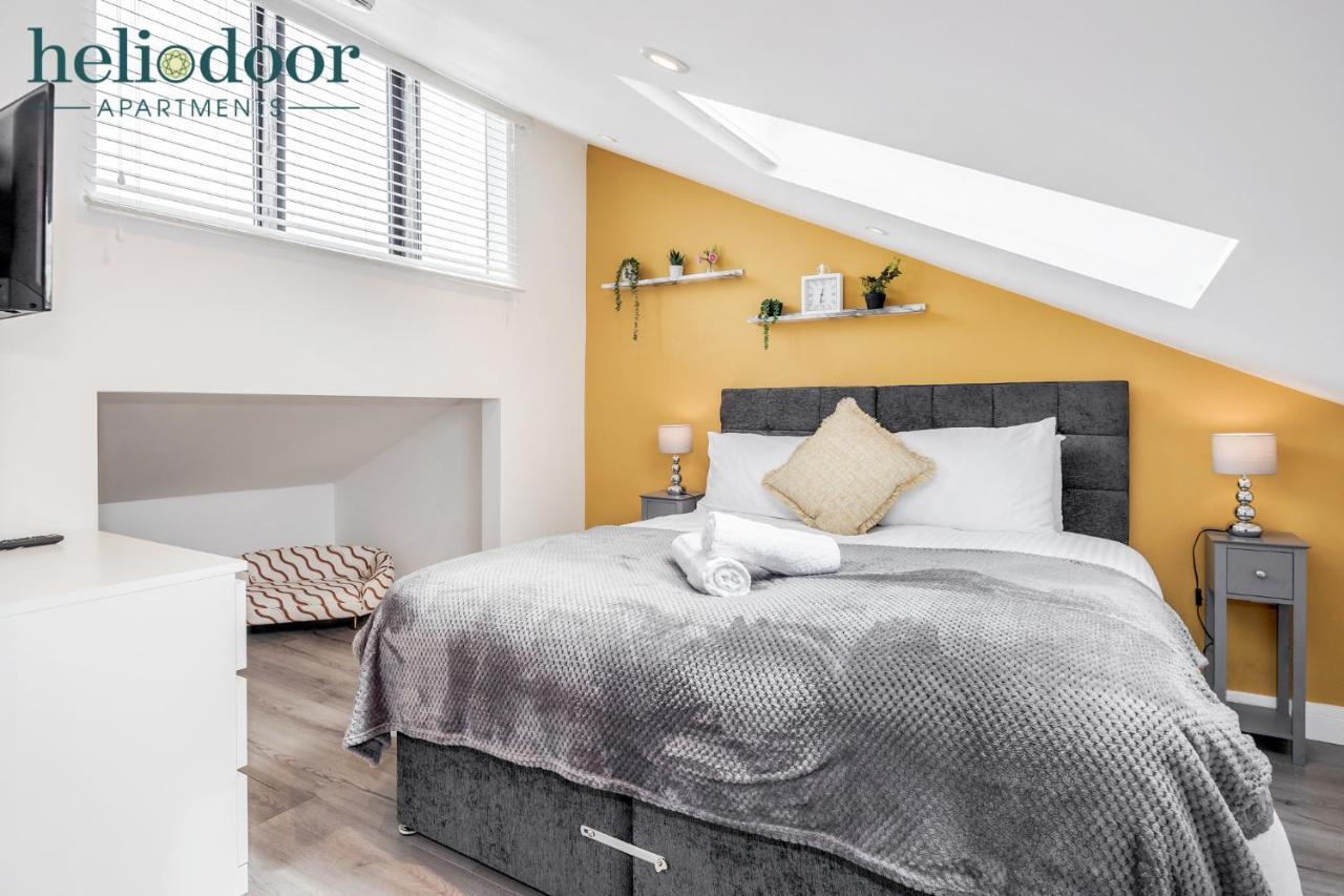 Milton Keynes Apartments, Sleeps Up To 5, Free Parking, Free Wifi & Movies, 7 Mins Drive To Milton Keynes Central Station For Direct Trains To London & The North Exteriör bild