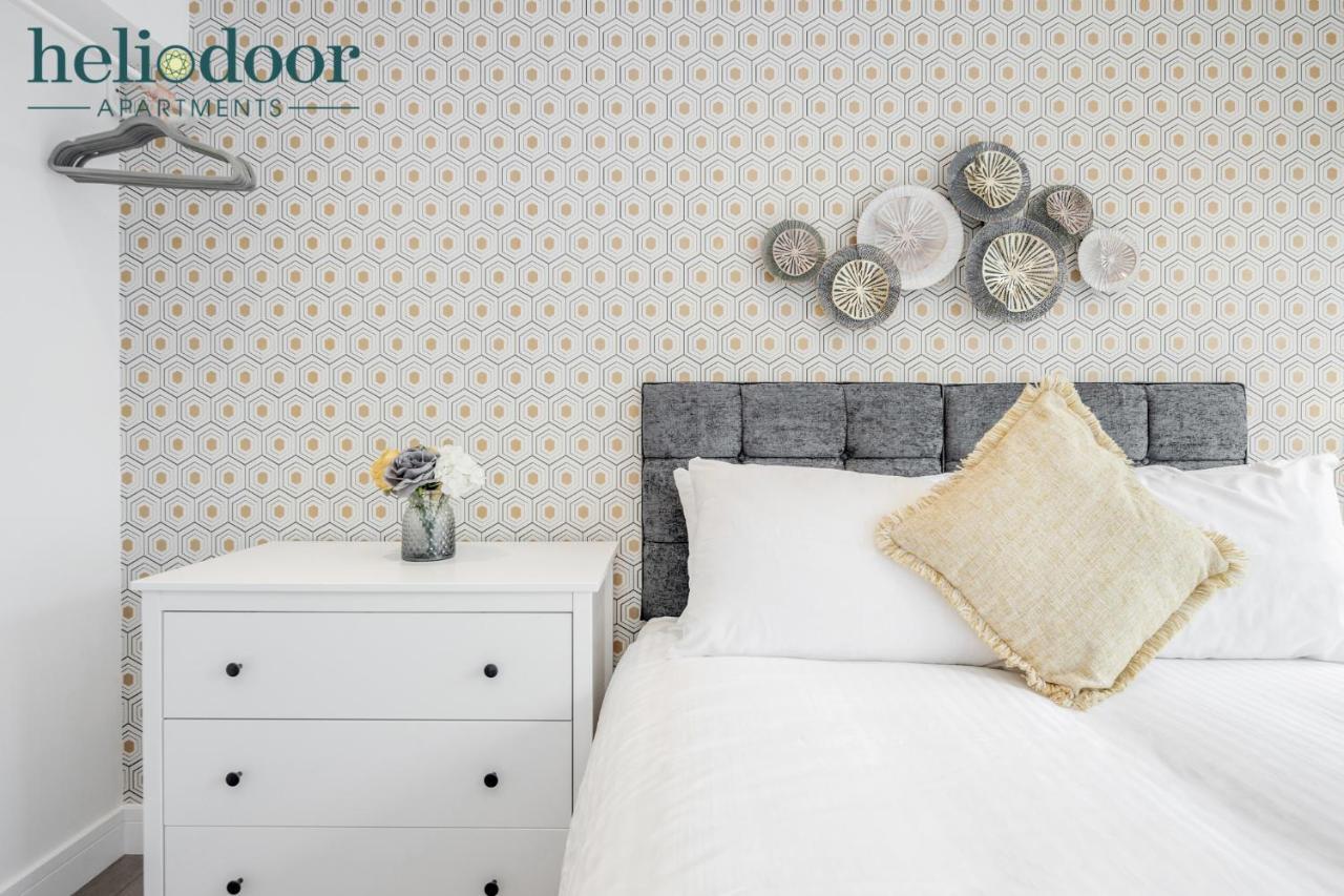 Milton Keynes Apartments, Sleeps Up To 5, Free Parking, Free Wifi & Movies, 7 Mins Drive To Milton Keynes Central Station For Direct Trains To London & The North Exteriör bild