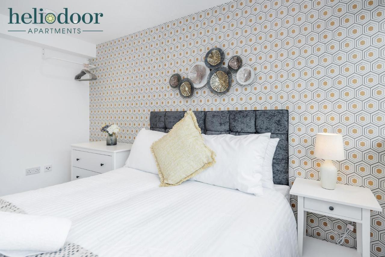 Milton Keynes Apartments, Sleeps Up To 5, Free Parking, Free Wifi & Movies, 7 Mins Drive To Milton Keynes Central Station For Direct Trains To London & The North Exteriör bild