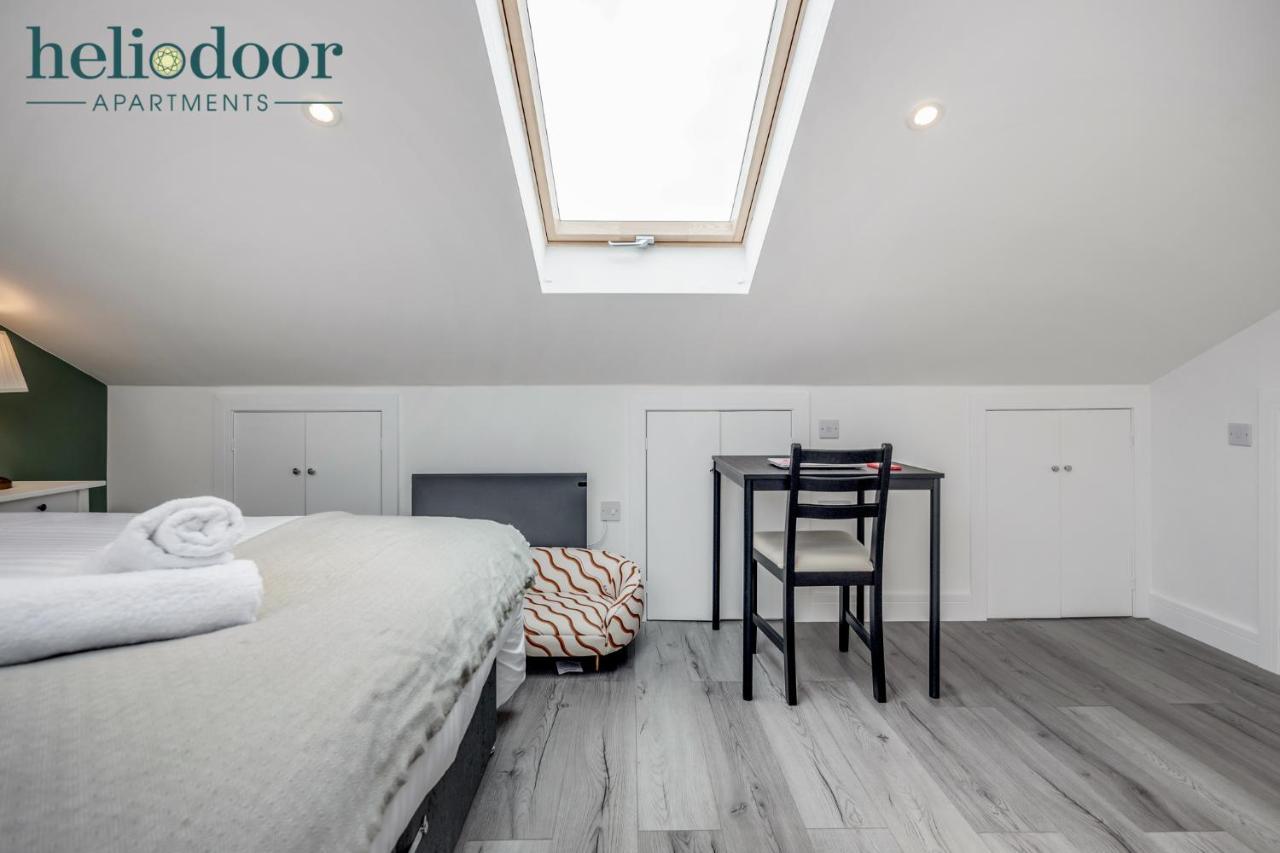 Milton Keynes Apartments, Sleeps Up To 5, Free Parking, Free Wifi & Movies, 7 Mins Drive To Milton Keynes Central Station For Direct Trains To London & The North Exteriör bild