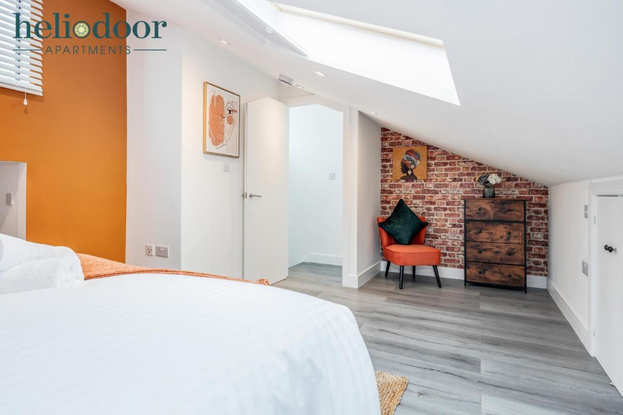 Milton Keynes Apartments, Sleeps Up To 5, Free Parking, Free Wifi & Movies, 7 Mins Drive To Milton Keynes Central Station For Direct Trains To London & The North Exteriör bild