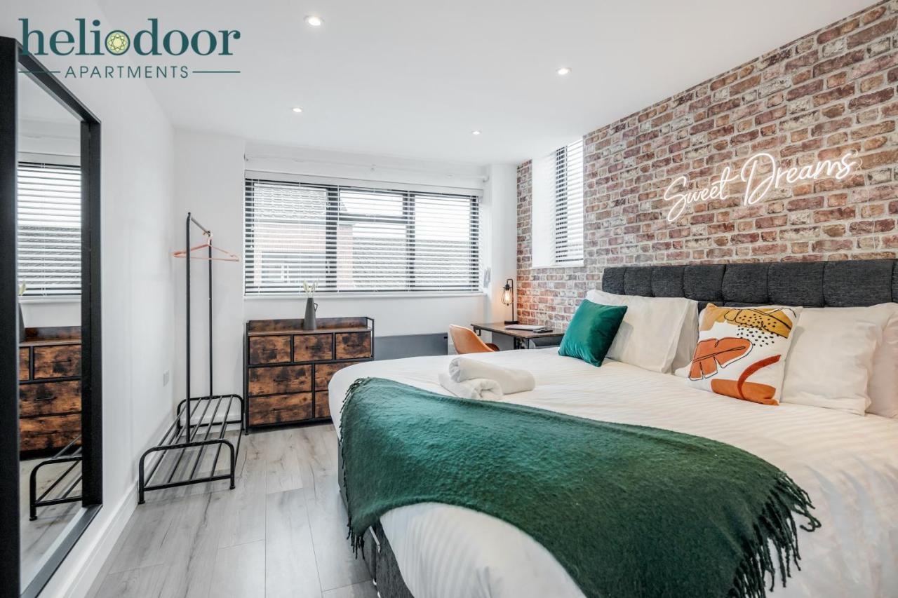 Milton Keynes Apartments, Sleeps Up To 5, Free Parking, Free Wifi & Movies, 7 Mins Drive To Milton Keynes Central Station For Direct Trains To London & The North Exteriör bild