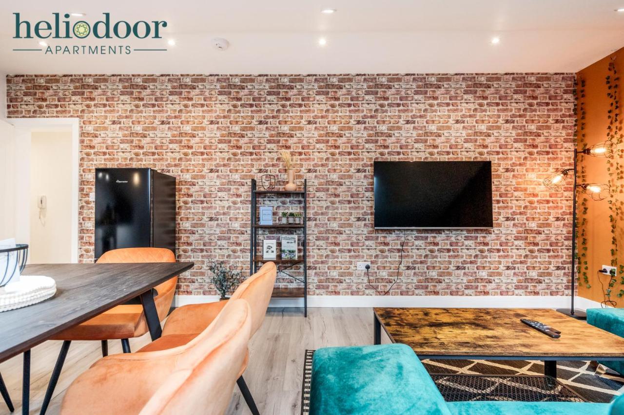 Milton Keynes Apartments, Sleeps Up To 5, Free Parking, Free Wifi & Movies, 7 Mins Drive To Milton Keynes Central Station For Direct Trains To London & The North Exteriör bild